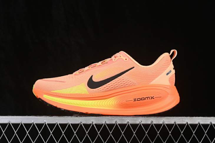 Picture of Nike Vomero 18 _SKUfw22911219681563339fw